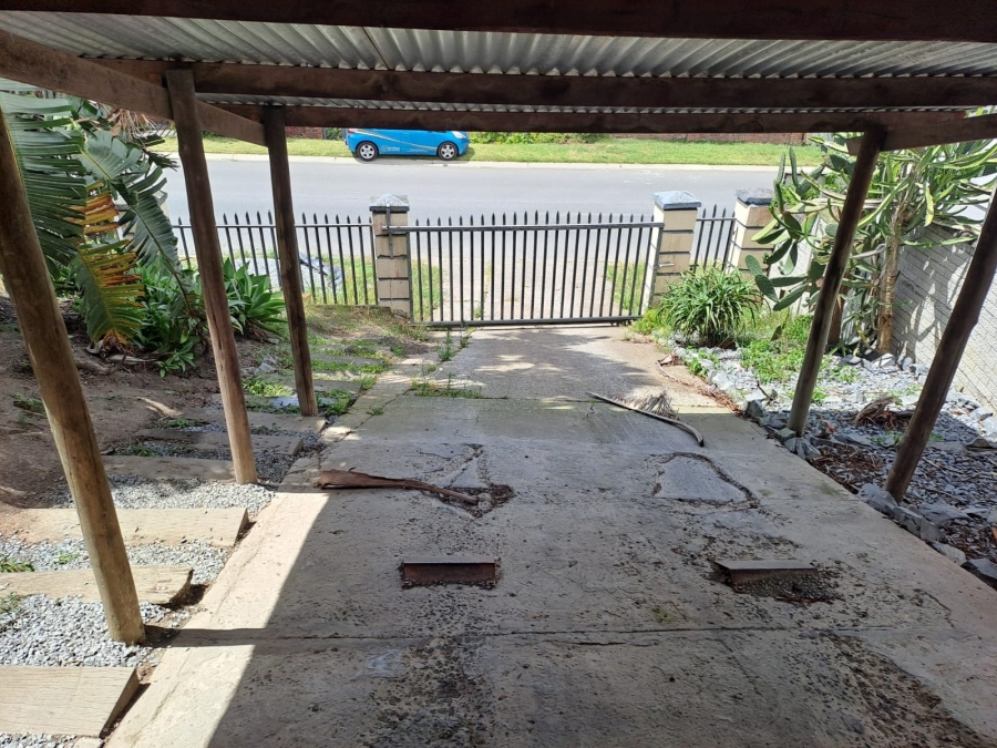 3 Bedroom Property for Sale in Nahoon Valley Park Eastern Cape